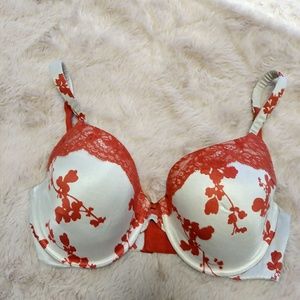 Victoria's Secret bra